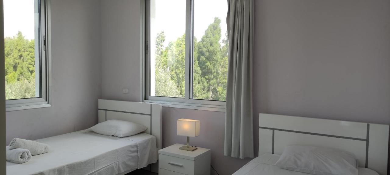 Kiti Village Villa, Cyprus, Salt-Water Pool, 6 Bedrooms, Larnaca Exterior foto